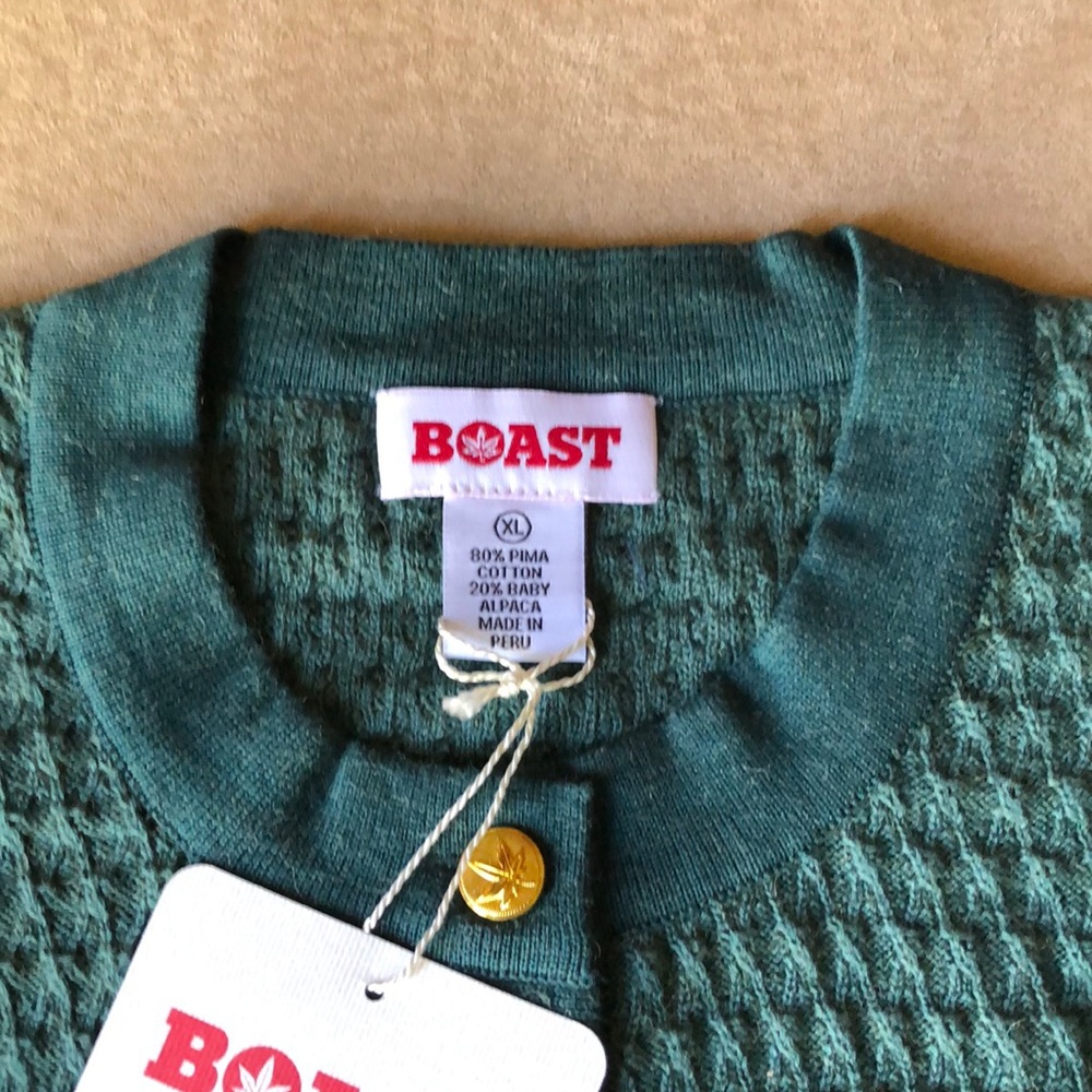 Women’s Crew Neck Cardigan - Picture 2 of 3